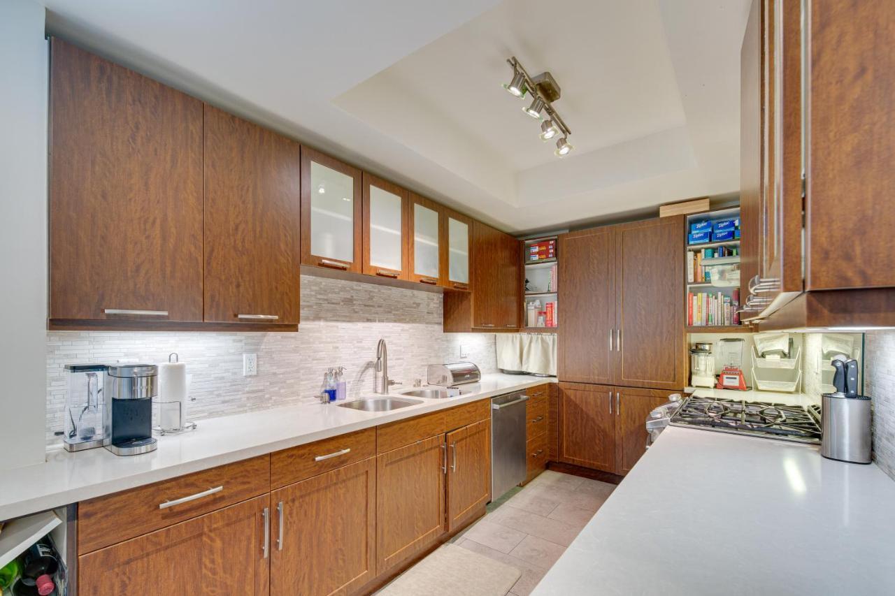Modern Beverly Hills Townhome 5 Mi To Hollywood! Hébergement de vacances Los Angeles